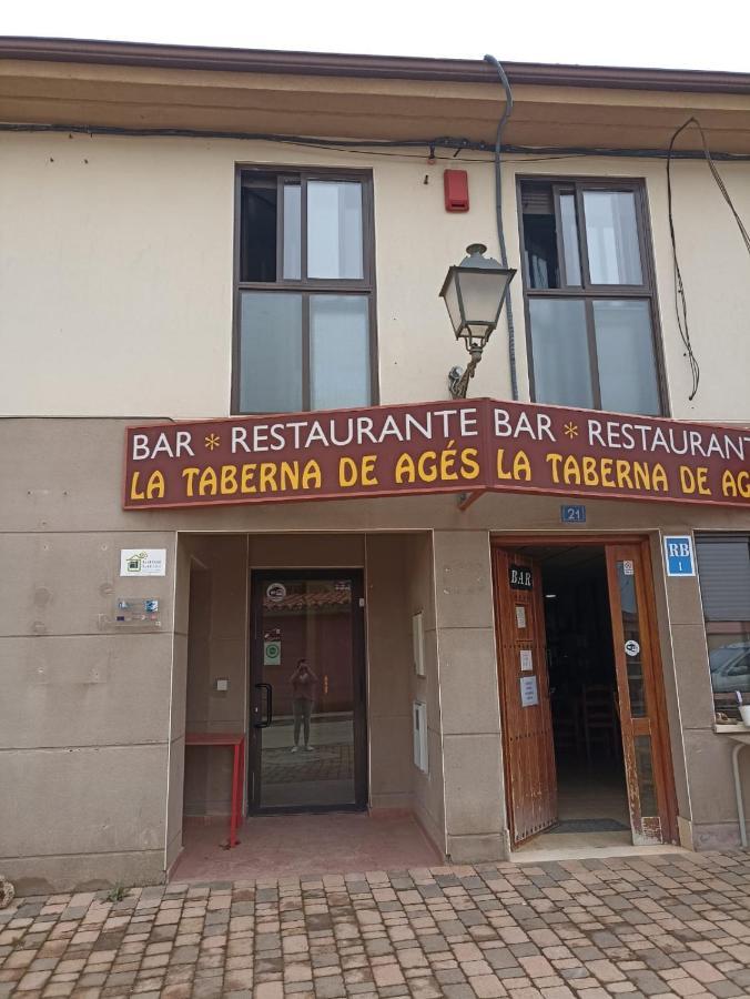 Taberna Albergue Municipal De Ages Bagian luar foto