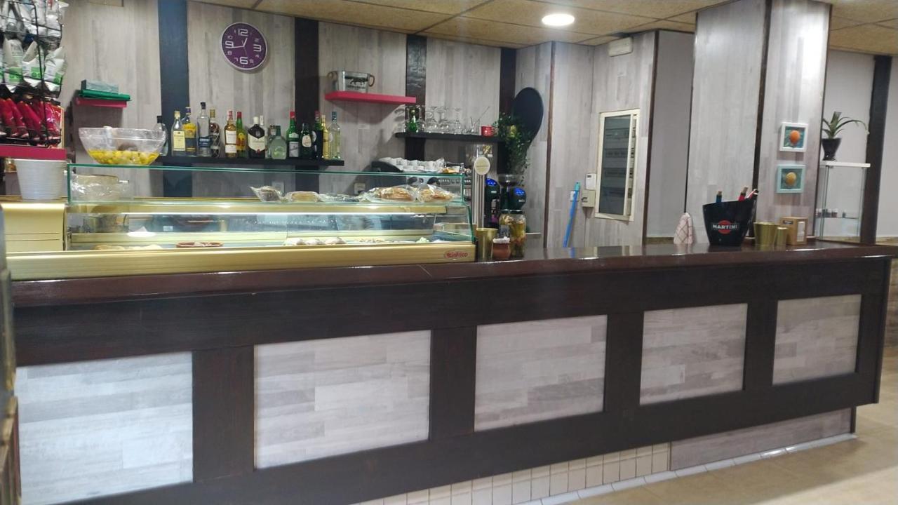 Taberna Albergue Municipal De Ages Bagian luar foto